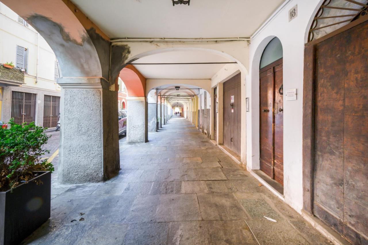 Parma Portici Antichi Monolocale A 5 Min Dal Duomo Apartment Exterior photo